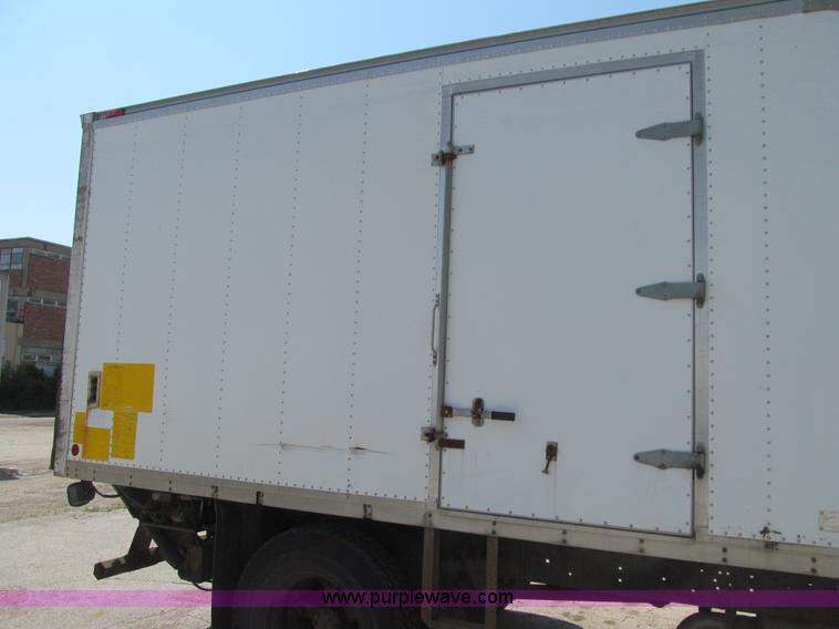 image for item K5665 1996 International 4700 box truck