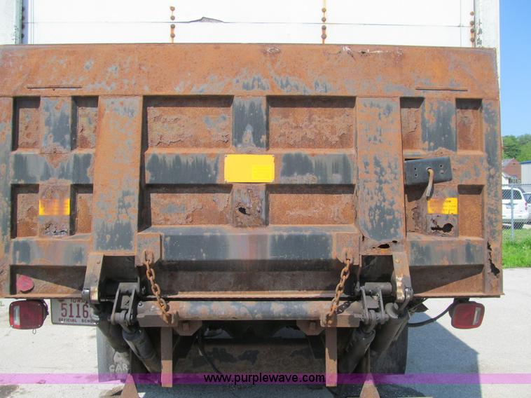 image for item K5665 1996 International 4700 box truck