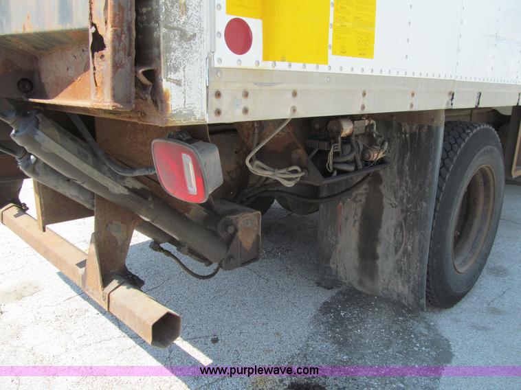 image for item K5665 1996 International 4700 box truck