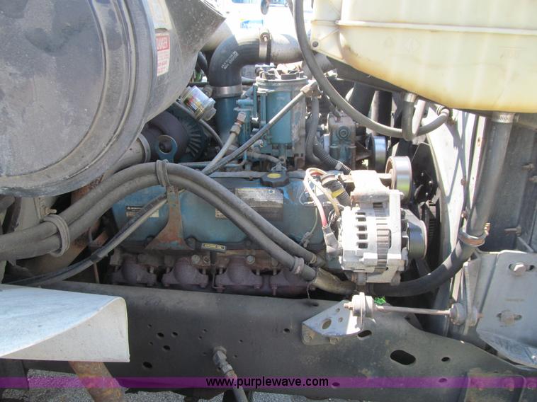 image for item K5665 1996 International 4700 box truck