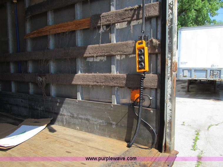 image for item K5665 1996 International 4700 box truck