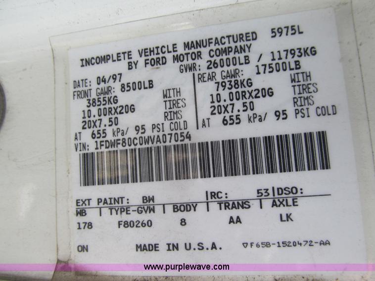 image for item K5666 1998 Ford F800 box truck