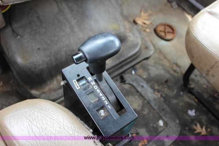 image for item K6002 2003 Sterling L7500 vacuum truck