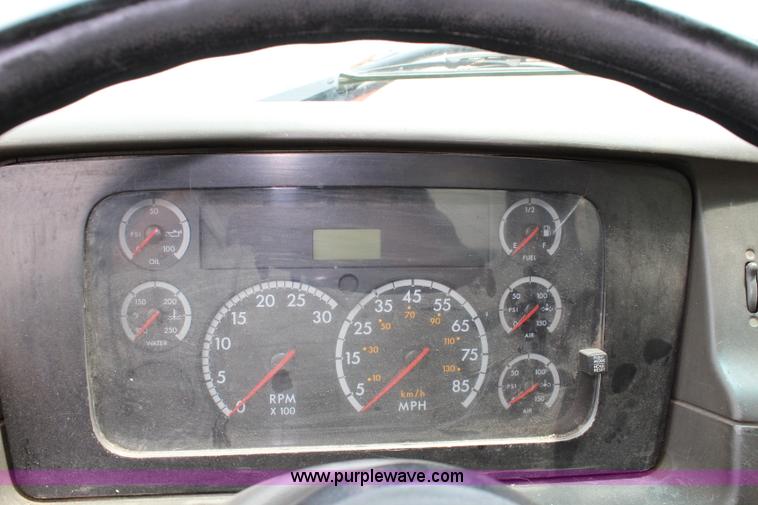 image for item K6002 2003 Sterling L7500 vacuum truck