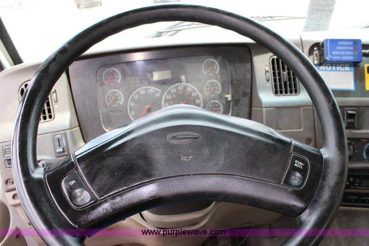 image for item K6002 2003 Sterling L7500 vacuum truck