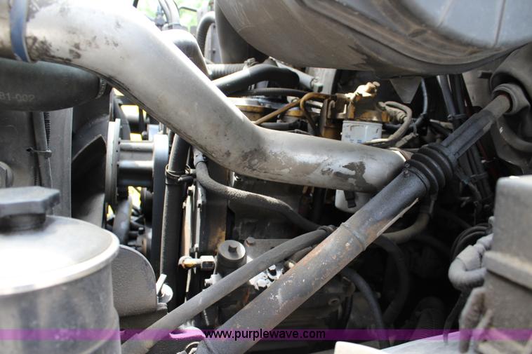 image for item K6002 2003 Sterling L7500 vacuum truck