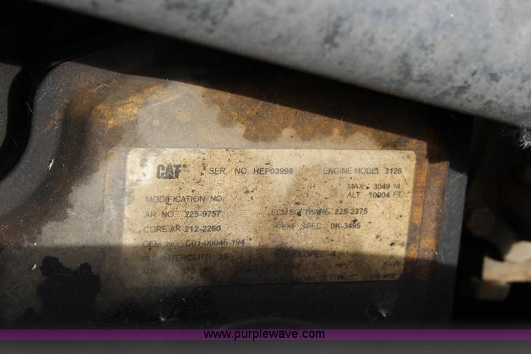 image for item K6002 2003 Sterling L7500 vacuum truck