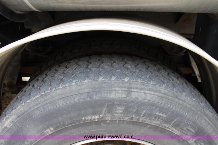 image for item K6002 2003 Sterling L7500 vacuum truck