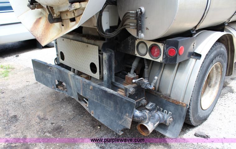 image for item K6002 2003 Sterling L7500 vacuum truck