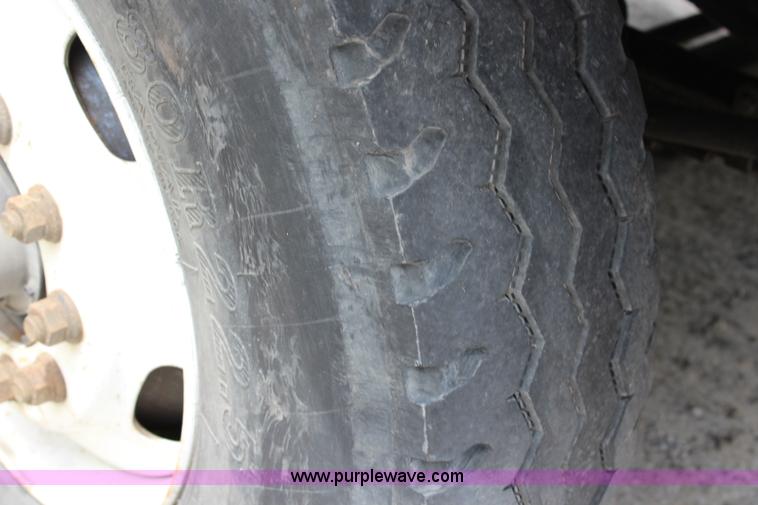 image for item K6002 2003 Sterling L7500 vacuum truck