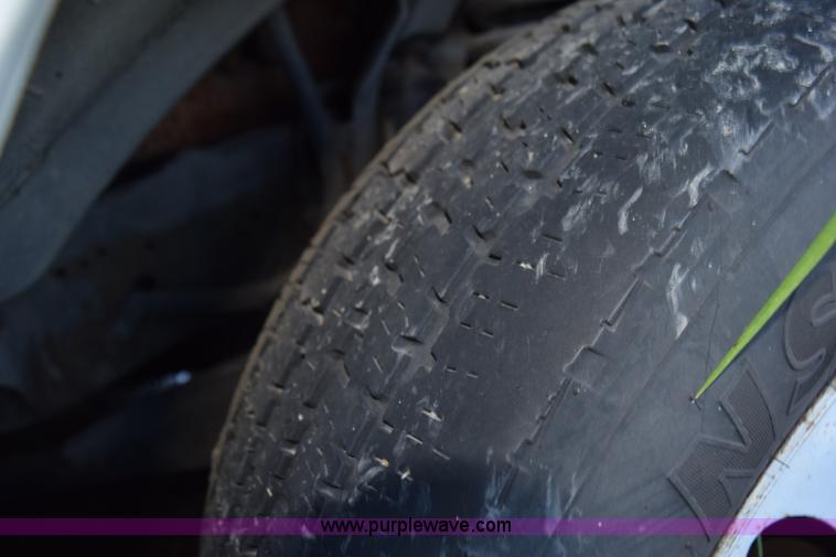 image for item K6003 2003 Ford Econoline E450 bus