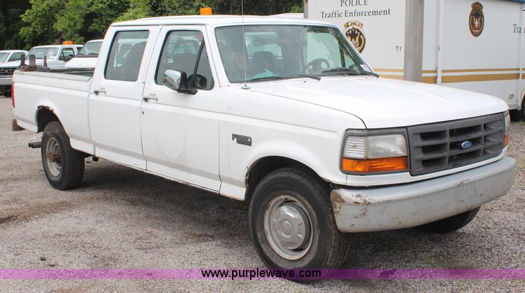image for item K6004 1997 Ford F250 Crew Cab pickup truck