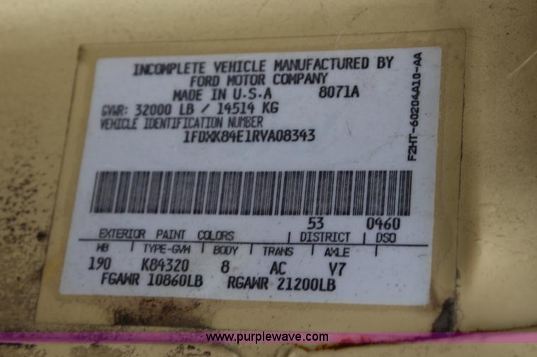 image for item K6005 1994 Ford F800 tank truck