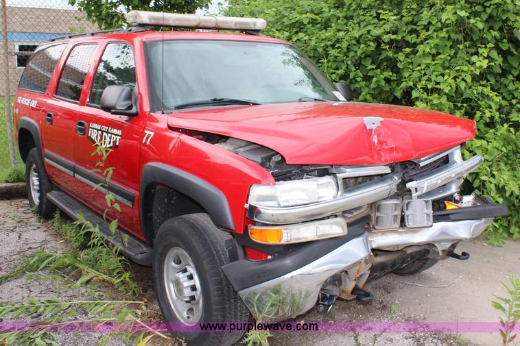 image for item K6932 2005 Chevrolet Suburban 2500 SUV