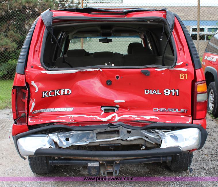 image for item K6933 2003 Chevrolet Suburban 2500 SUV