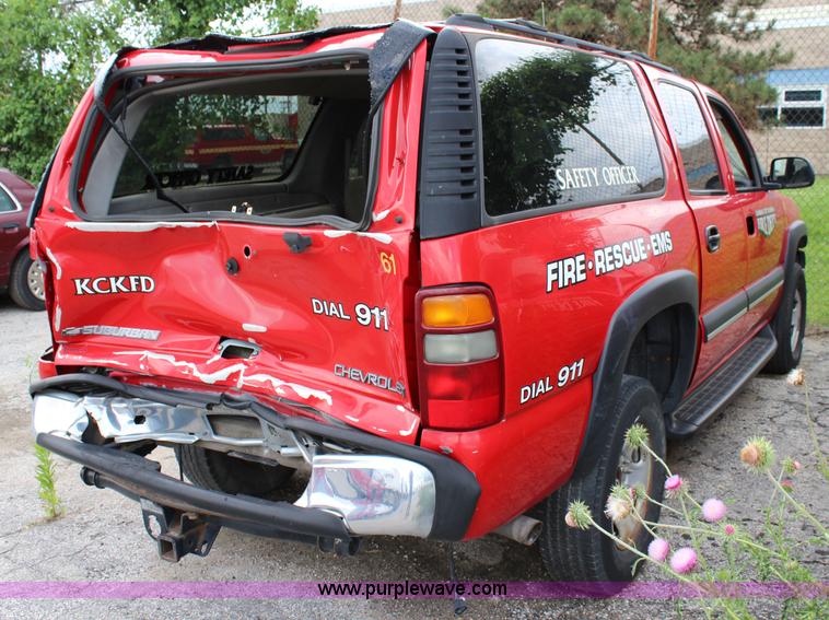 image for item K6933 2003 Chevrolet Suburban 2500 SUV