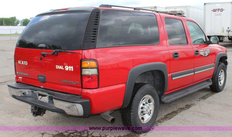 image for item K6934 2005 Chevrolet Suburban 2500 SUV