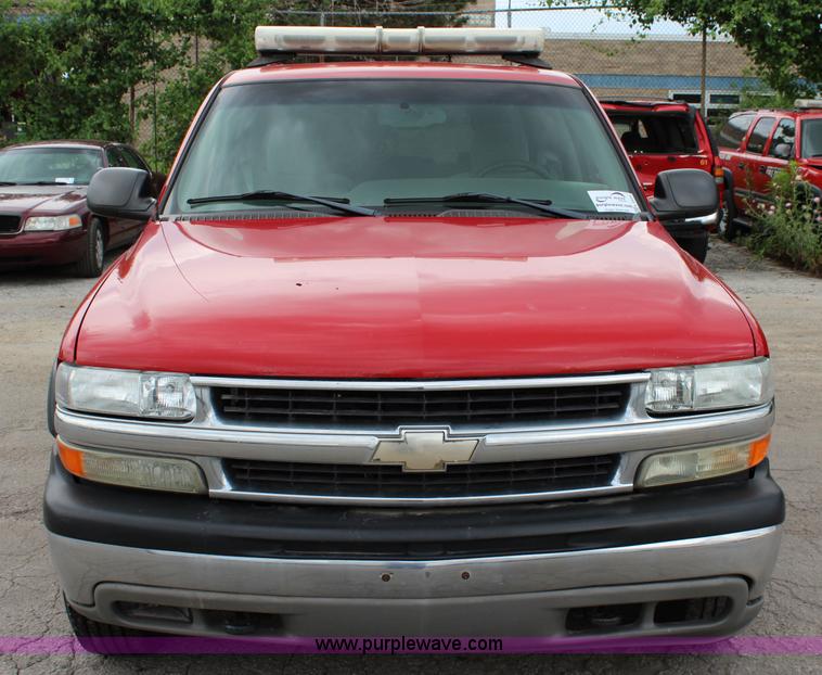 image for item K6934 2005 Chevrolet Suburban 2500 SUV