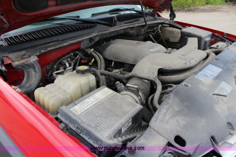 image for item K6934 2005 Chevrolet Suburban 2500 SUV