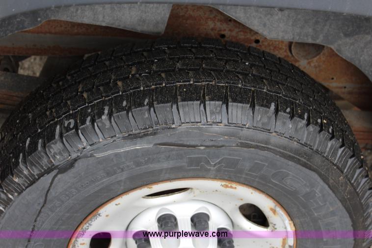 image for item K6934 2005 Chevrolet Suburban 2500 SUV