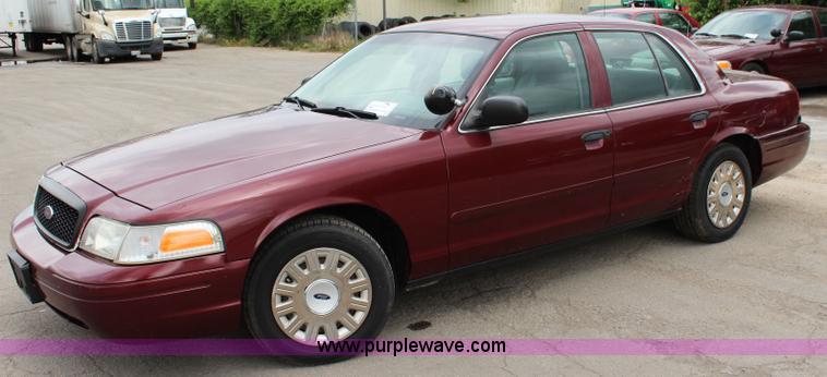 image for item K6935 2005 Ford Crown Victoria Police Interceptor