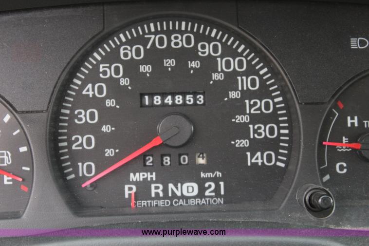 image for item K6935 2005 Ford Crown Victoria Police Interceptor