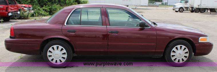 image for item K6936 2006 Ford Crown Victoria Police Interceptor