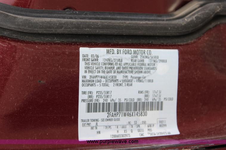 image for item K6936 2006 Ford Crown Victoria Police Interceptor