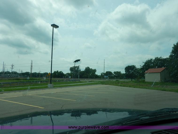 image for item K7468 2002 Chevrolet Silverado 1500 Ext. Cab pickup truck