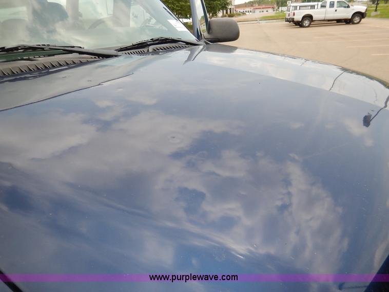 image for item K7468 2002 Chevrolet Silverado 1500 Ext. Cab pickup truck