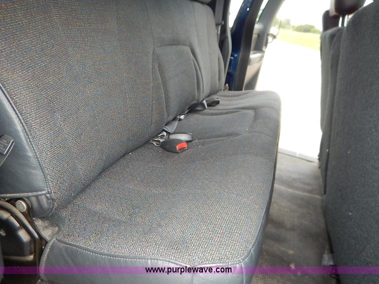 image for item K7468 2002 Chevrolet Silverado 1500 Ext. Cab pickup truck