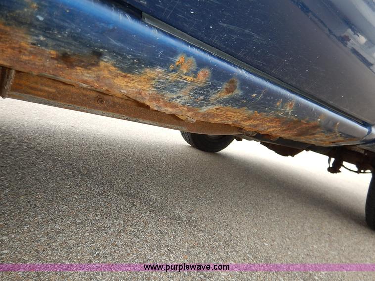 image for item K7468 2002 Chevrolet Silverado 1500 Ext. Cab pickup truck