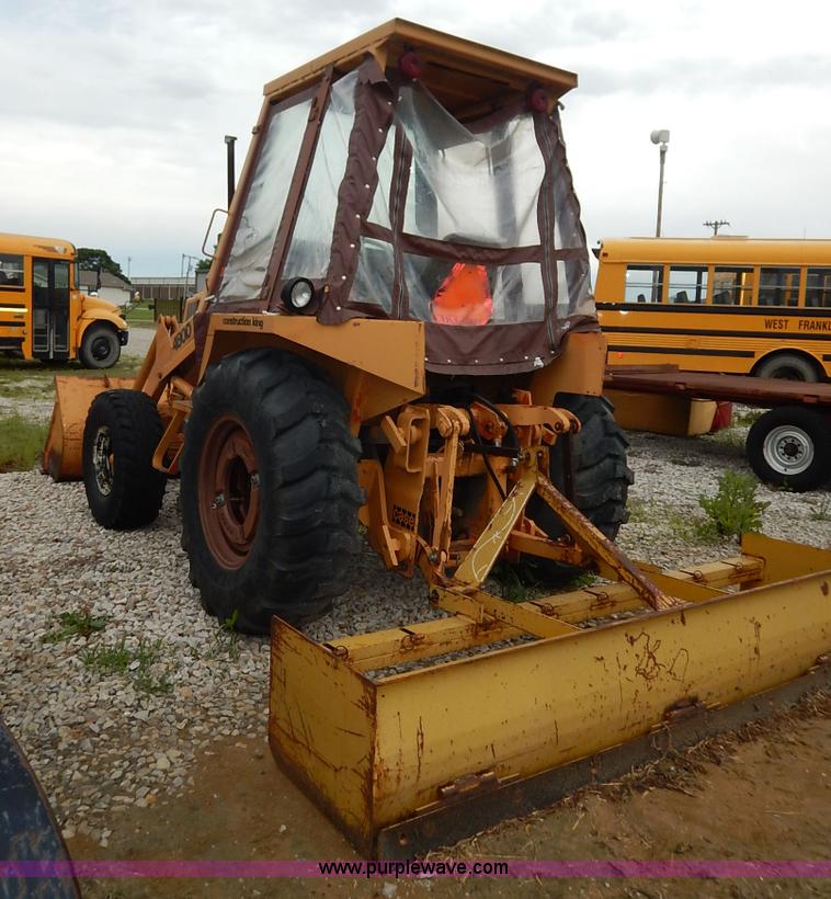 image for item K7476 1981 Case 480D Construction King landscape tractor