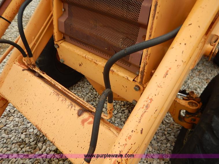 image for item K7476 1981 Case 480D Construction King landscape tractor