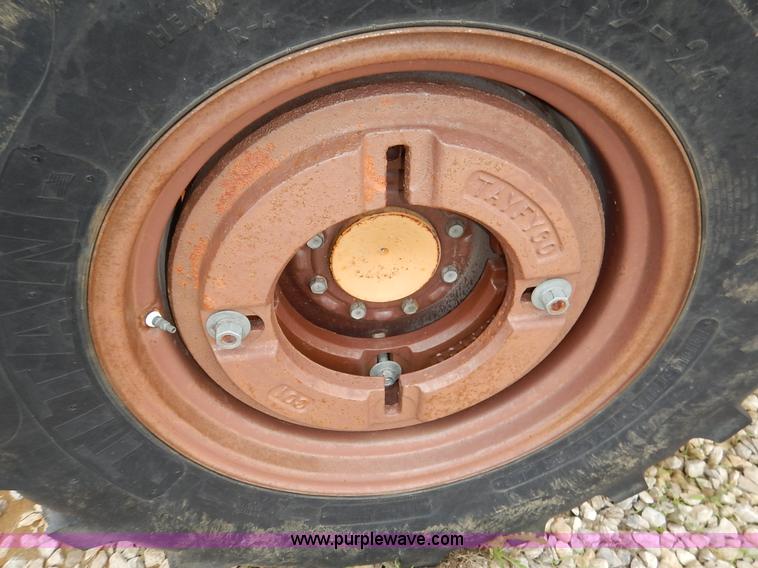 image for item K7476 1981 Case 480D Construction King landscape tractor