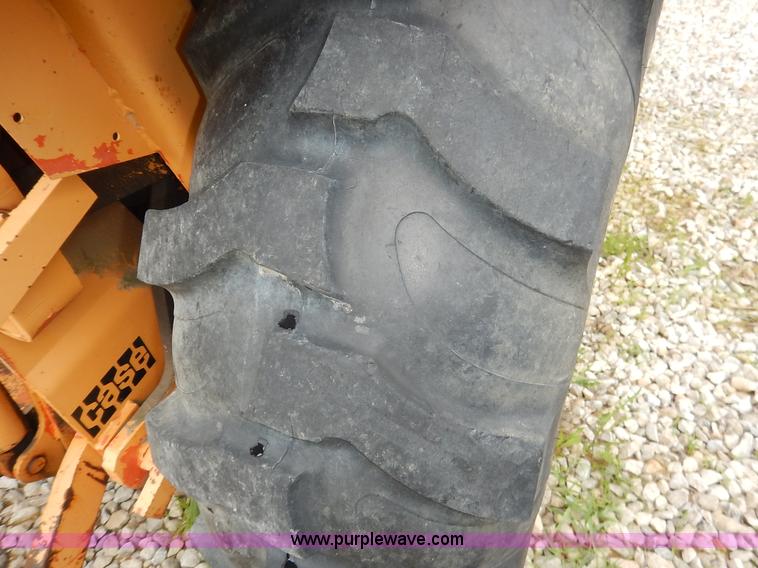 image for item K7476 1981 Case 480D Construction King landscape tractor