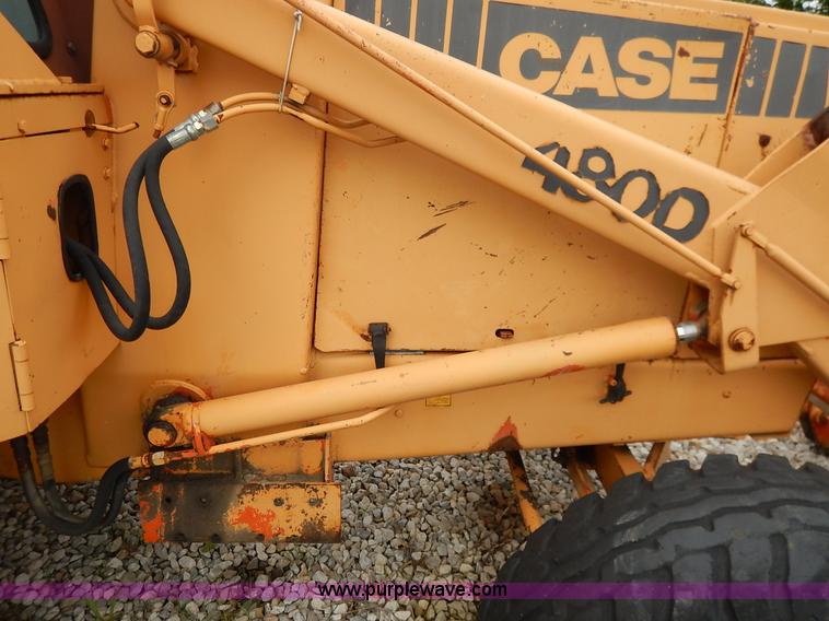 image for item K7476 1981 Case 480D Construction King landscape tractor