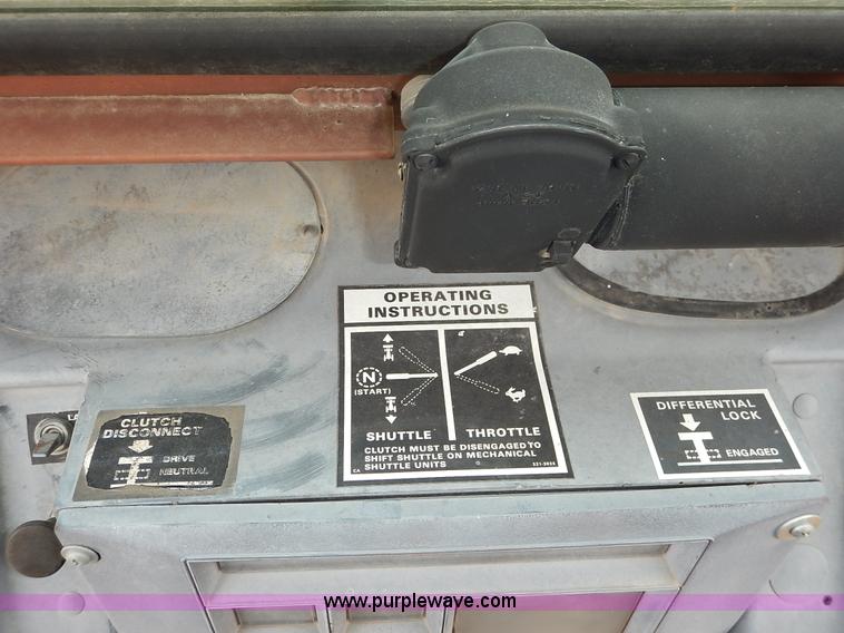 image for item K7476 1981 Case 480D Construction King landscape tractor