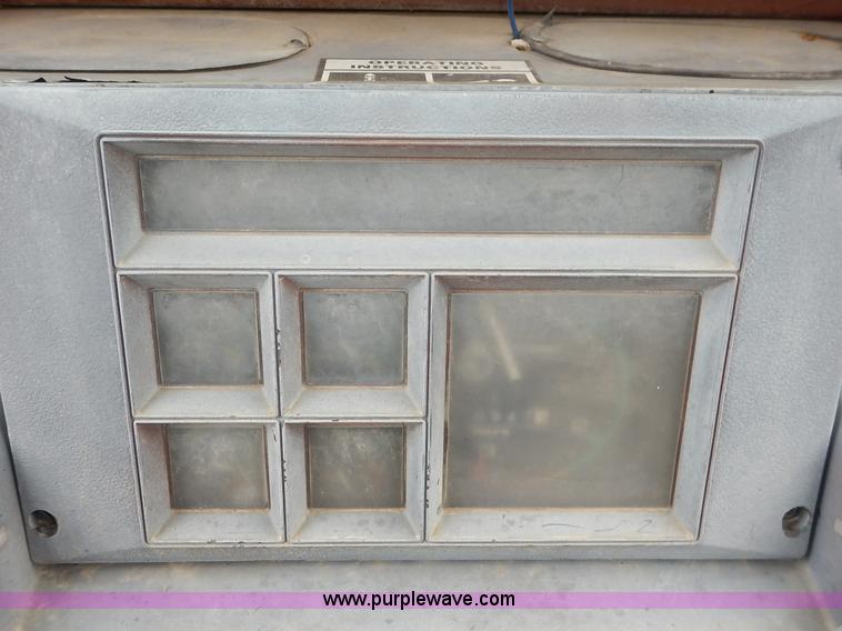 image for item K7476 1981 Case 480D Construction King landscape tractor