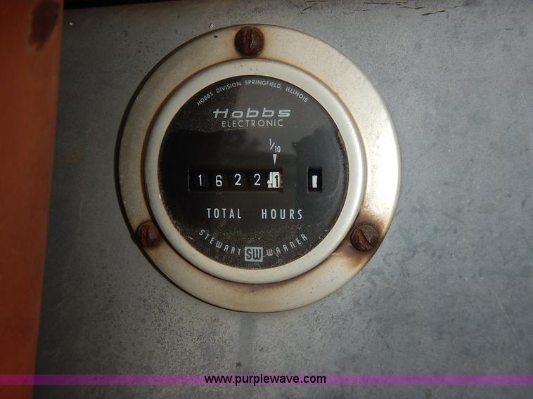 image for item K7476 1981 Case 480D Construction King landscape tractor