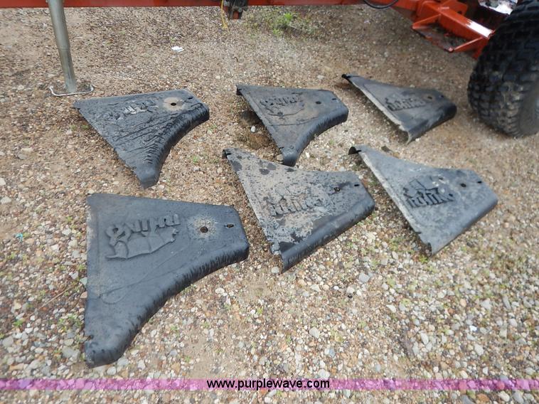 image for item K7492 2009 Rhino TX135A Turf Flex batwing mower