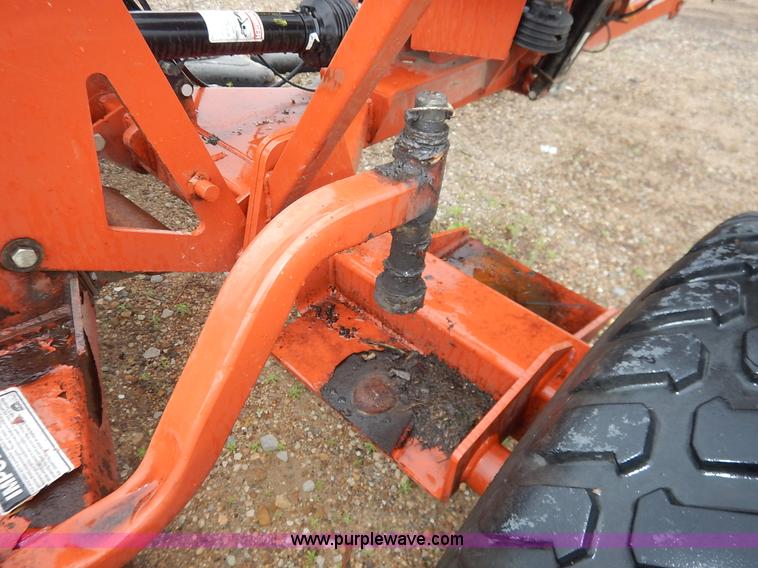 image for item K7492 2009 Rhino TX135A Turf Flex batwing mower