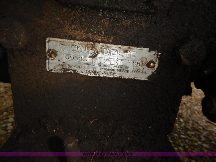 image for item K7493 1977 John Deere 950 tractor