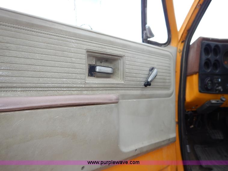 image for item K7494 1978 Chevrolet C60 Custom Deluxe tank truck