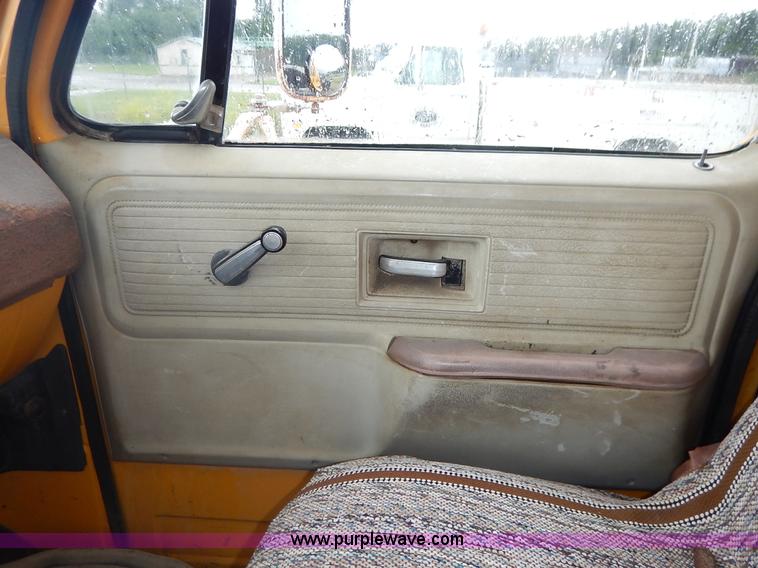 image for item K7494 1978 Chevrolet C60 Custom Deluxe tank truck