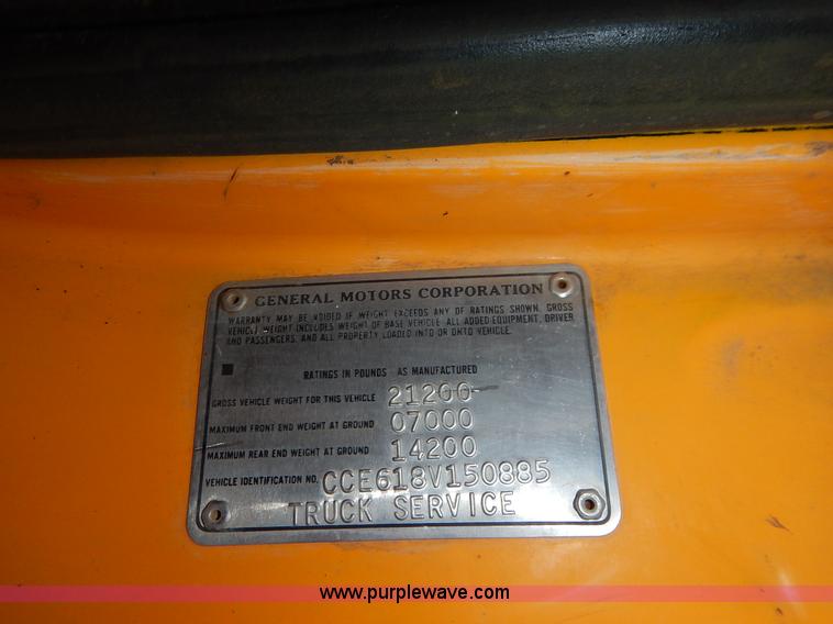 image for item K7494 1978 Chevrolet C60 Custom Deluxe tank truck