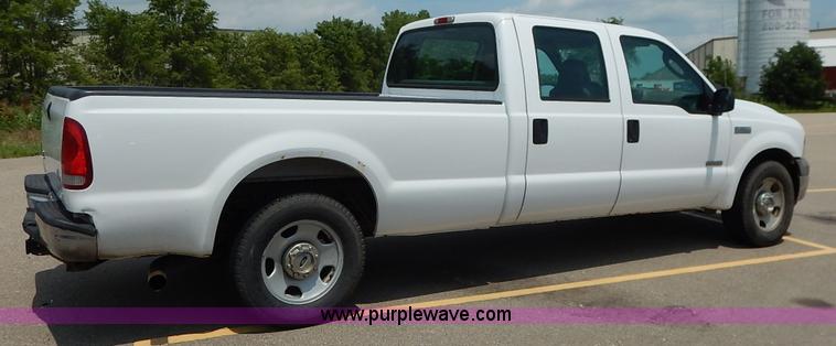 image for item K7498 2005 Ford F350 Super Duty XL Crew Cab pickup truck