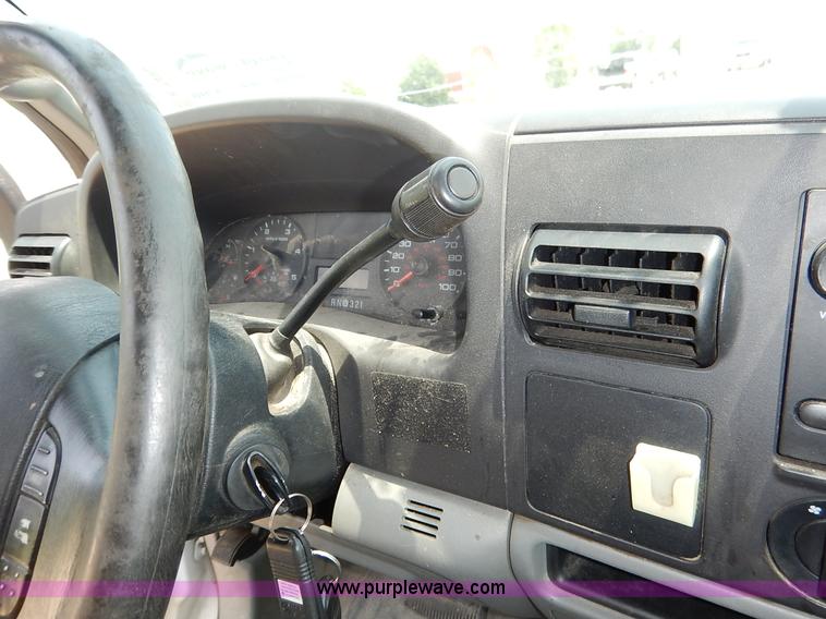 image for item K7498 2005 Ford F350 Super Duty XL Crew Cab pickup truck