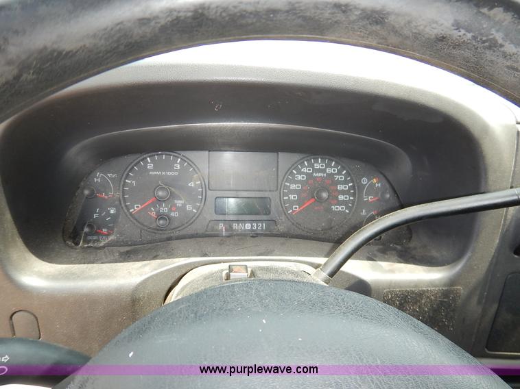 image for item K7498 2005 Ford F350 Super Duty XL Crew Cab pickup truck