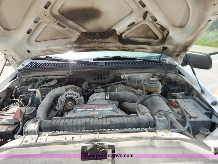 image for item K7498 2005 Ford F350 Super Duty XL Crew Cab pickup truck